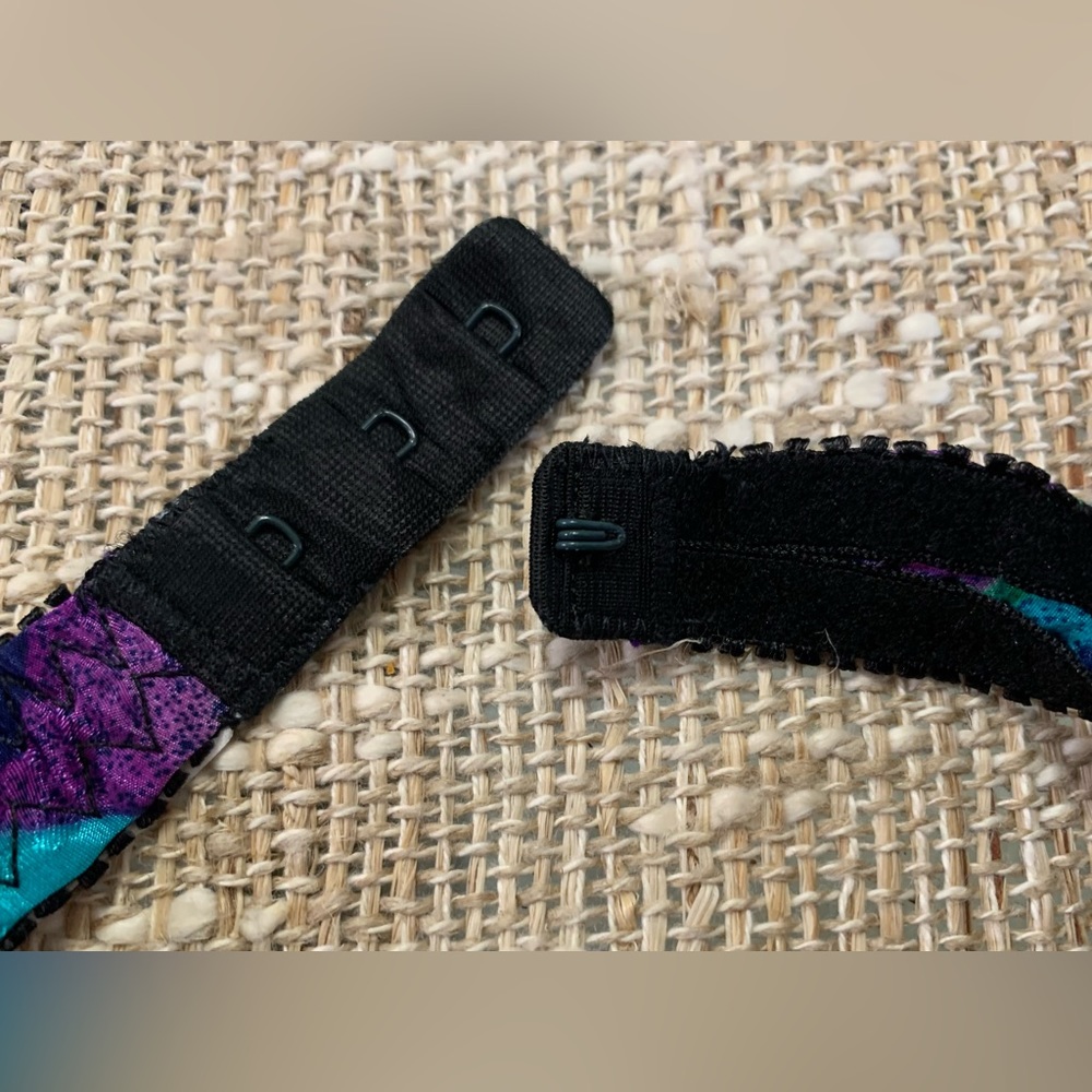 💋NEW Retro Sexy Bra lingerie 34C Purple/Blue - Picture 4 of 8